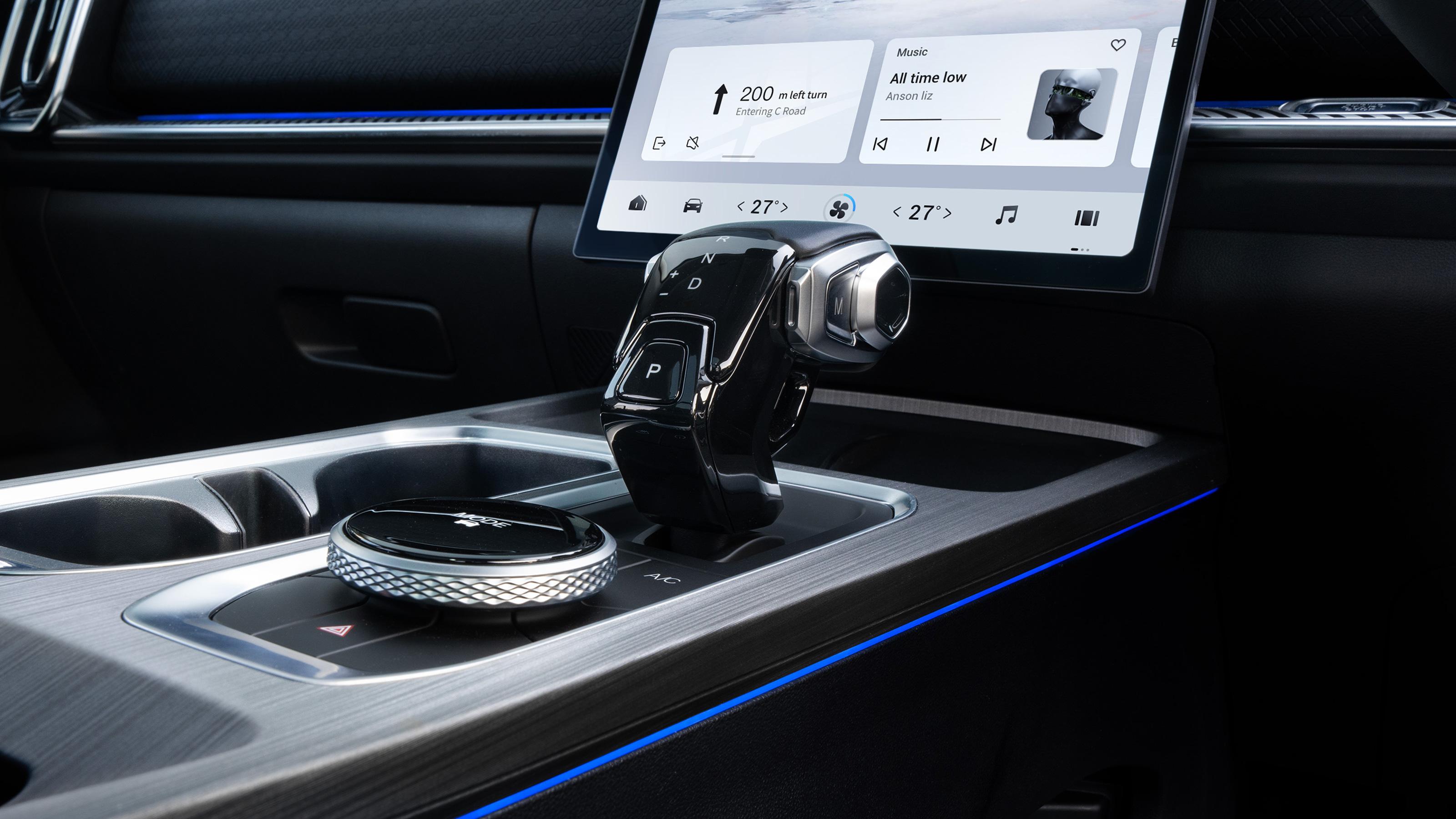 Intelligent all-wheel drive with 7 driving modes